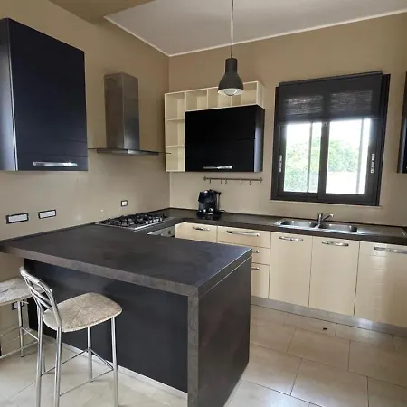 Thalassa, La Tua Oasi Ideale Villa